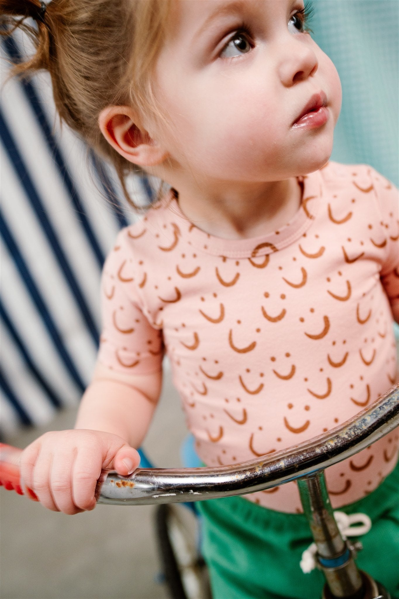 shortsleeve bodysuit · pink smiles