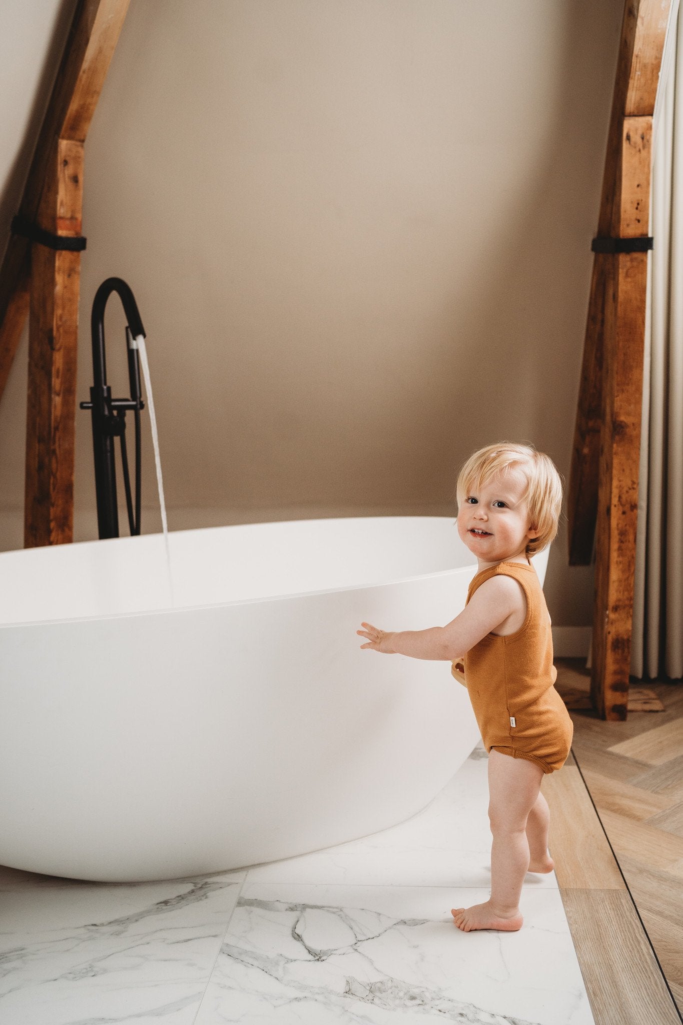 tanktop bodysuit · sand