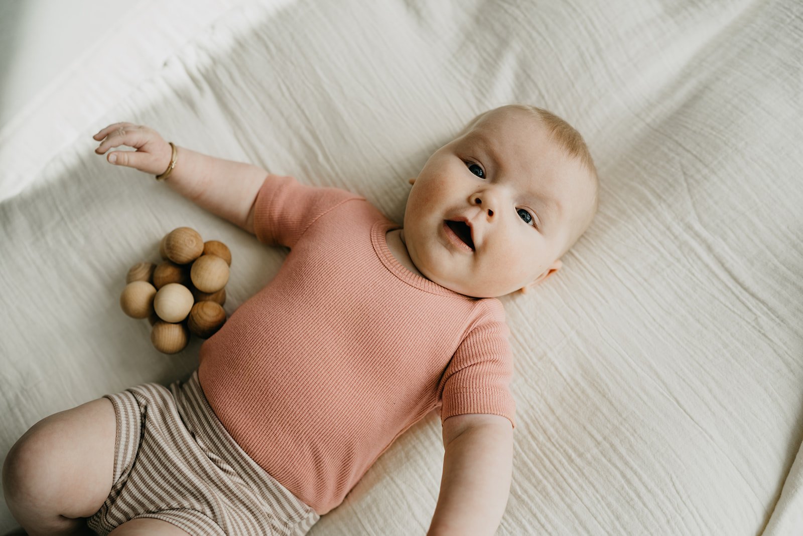 shortsleeve bodysuit · peach
